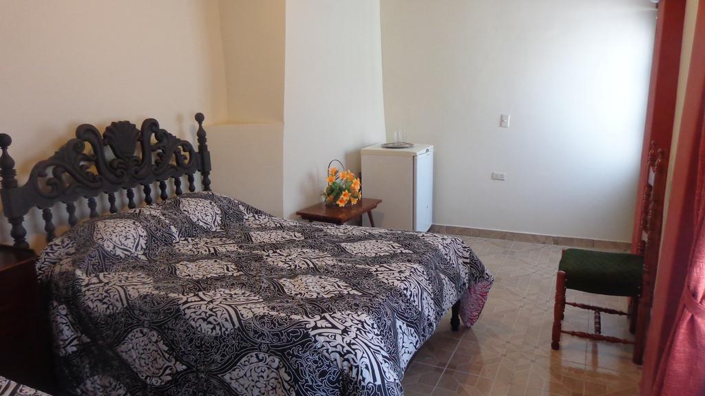 Casa Solariega Hostal B&B Сукре Стая снимка