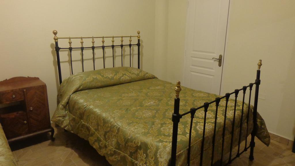 Casa Solariega Hostal B&B Сукре Стая снимка