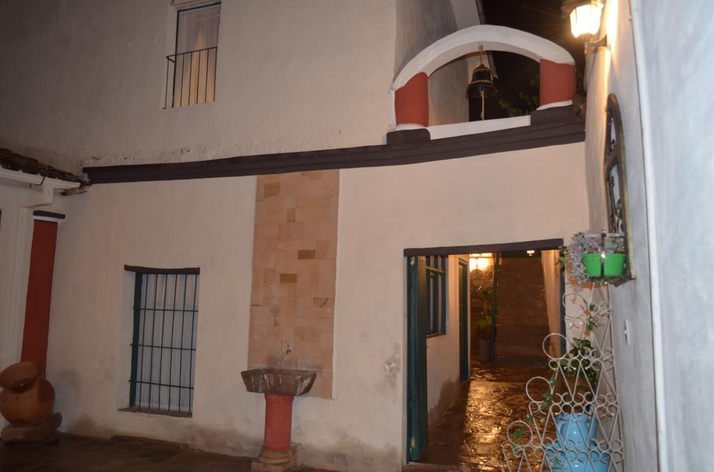Casa Solariega Hostal B&B Сукре Екстериор снимка