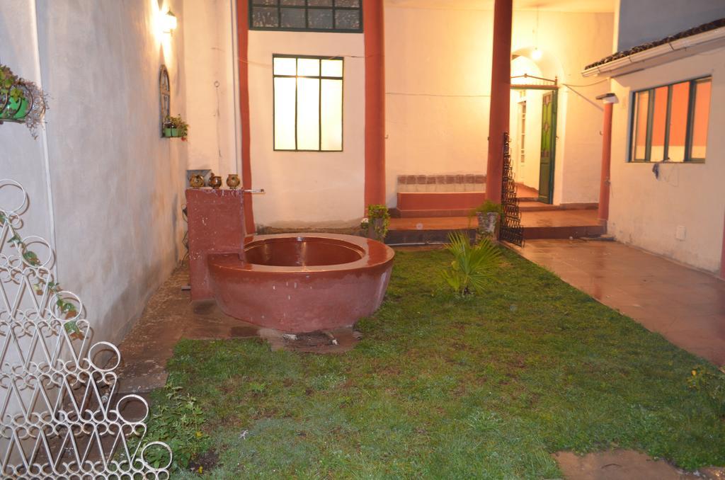 Casa Solariega Hostal B&B Сукре Екстериор снимка