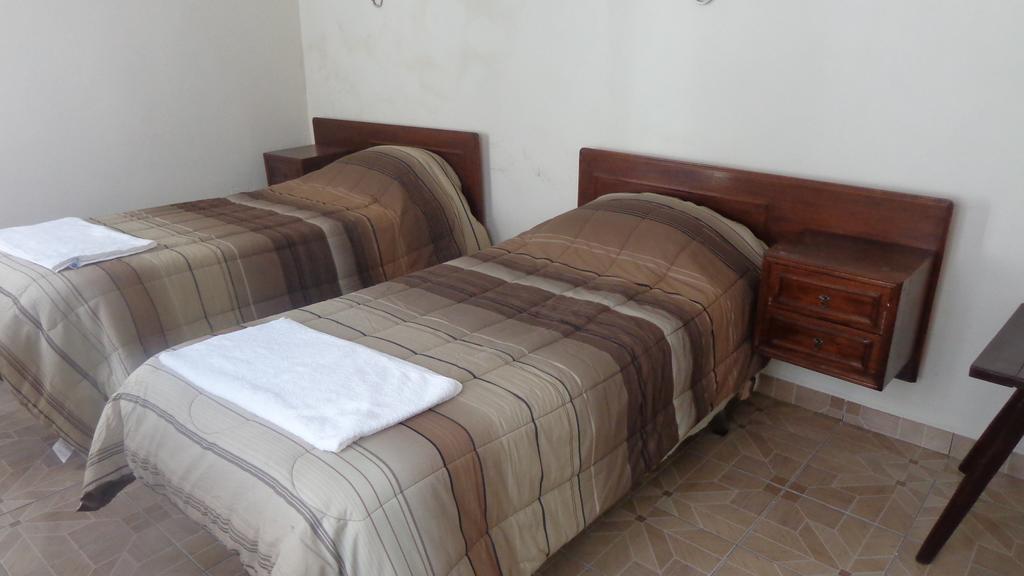 Casa Solariega Hostal B&B Сукре Стая снимка